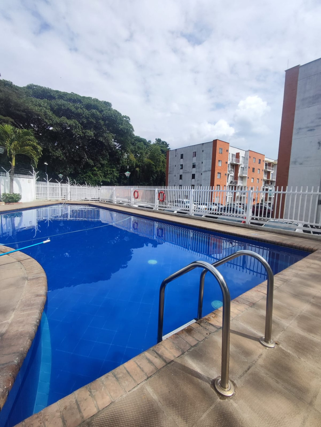 Apartamento En Arriendo - Sector Cañaveralejo Guadalupe, Cali