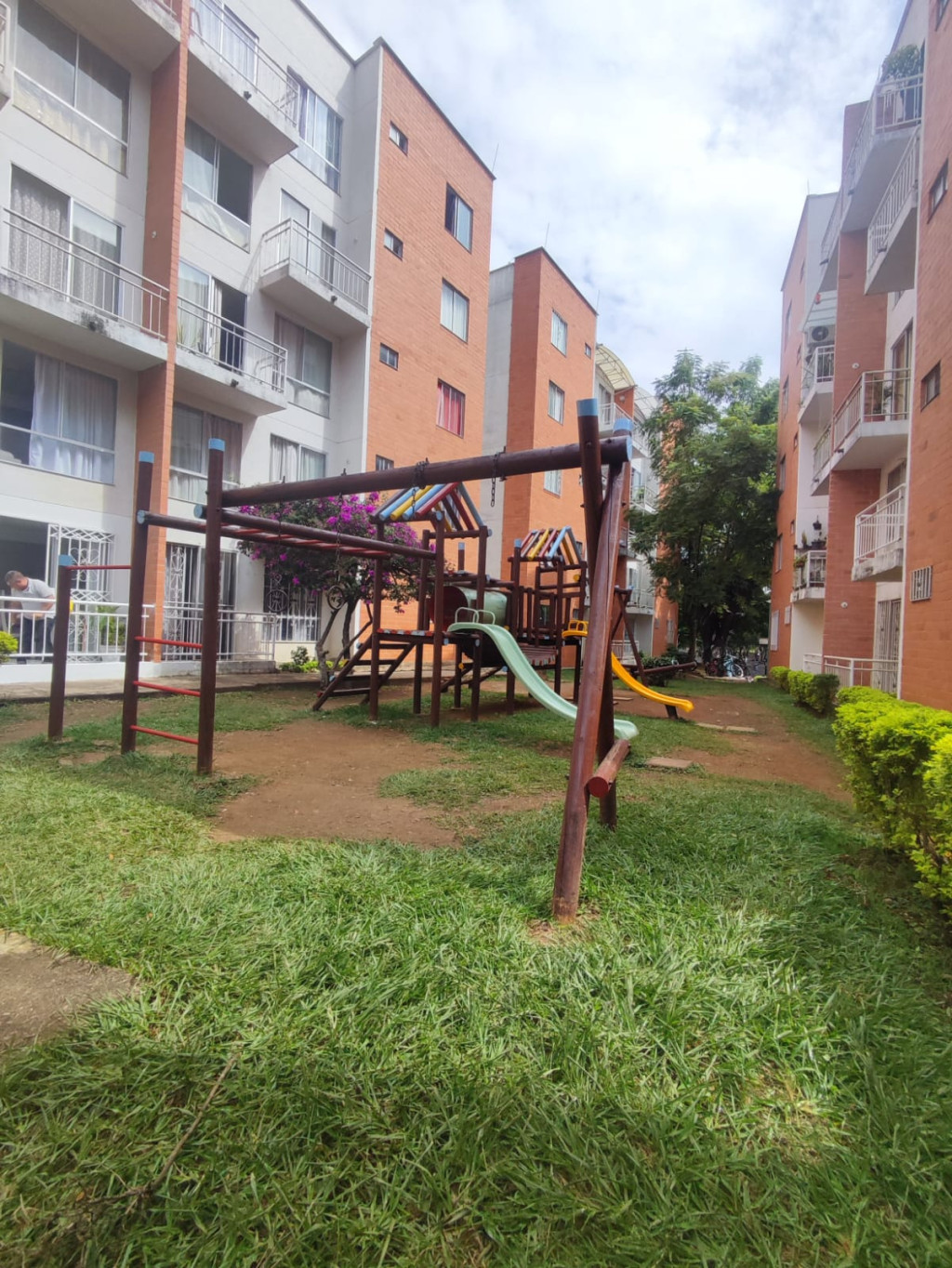 Apartamento En Arriendo - Sector Cañaveralejo Guadalupe, Cali