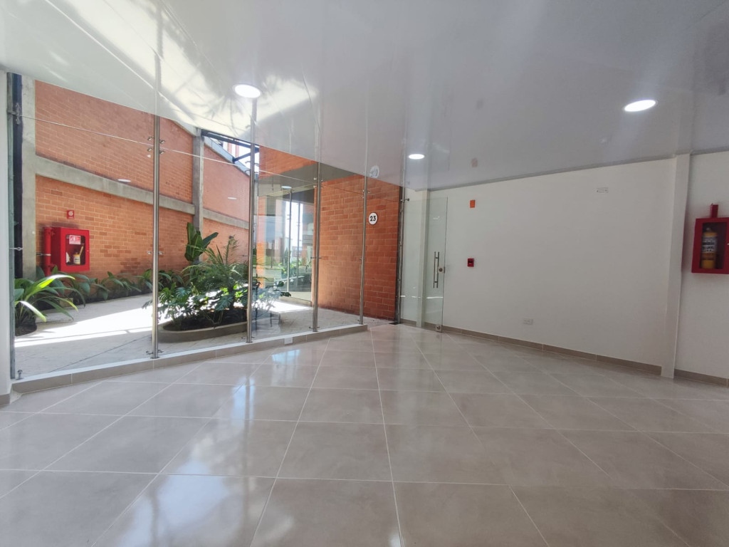 Local En Arriendo - Valle Del Lili, Cali