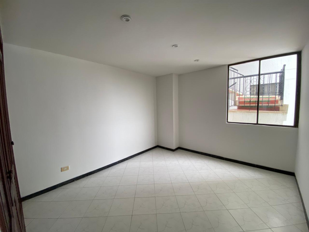Apartamento En Venta - El Refugio, Cali