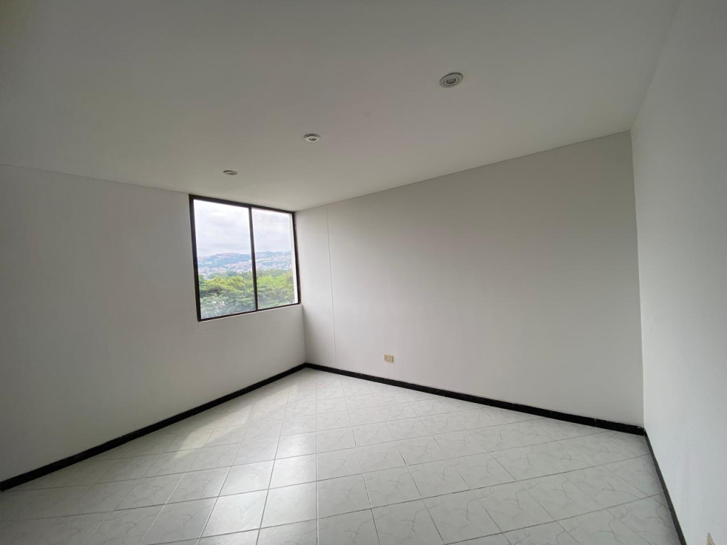 Apartamento En Venta - El Refugio, Cali
