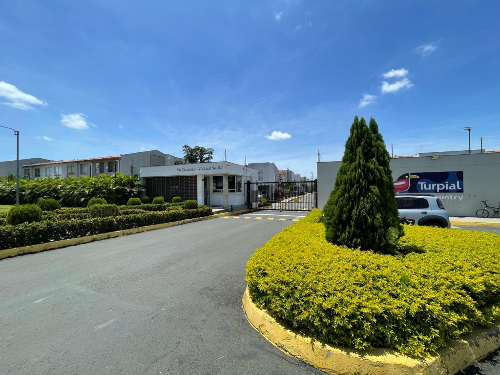 Casa En Arriendo - Ciudad Country - Jamundi, Jamundí