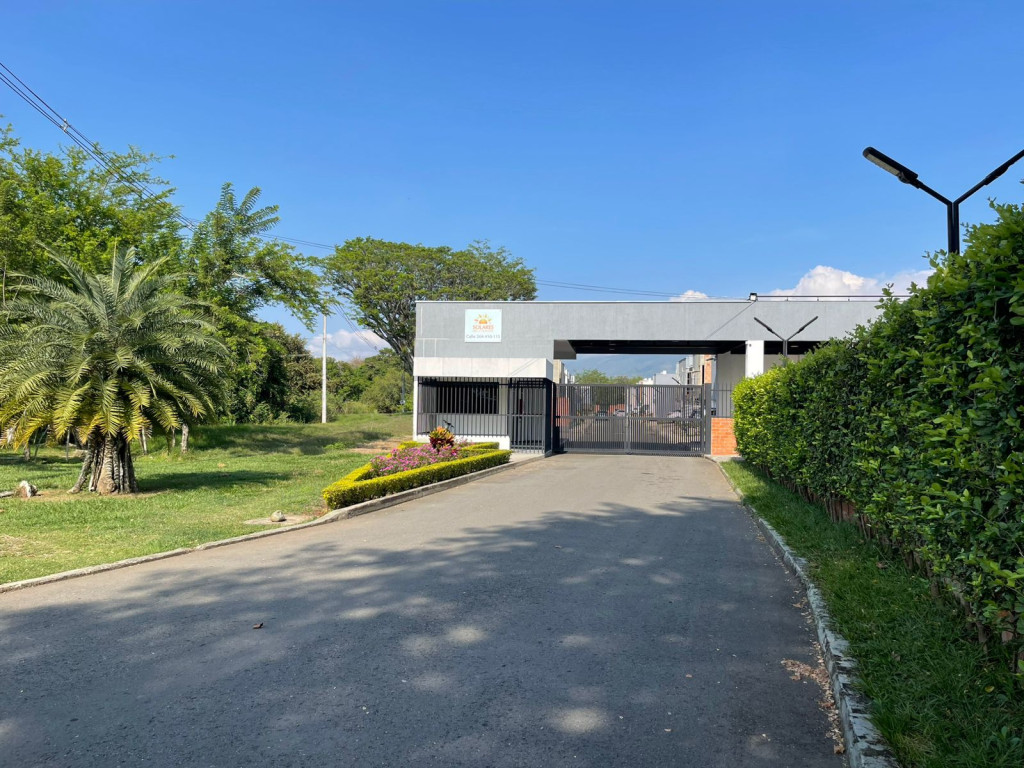 Casa En Arriendo - Ciudad Country - Jamundi, Jamundí