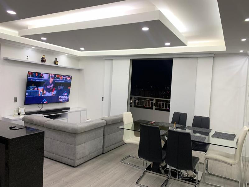 Apartamento En Venta - Valle Del Lili, Cali