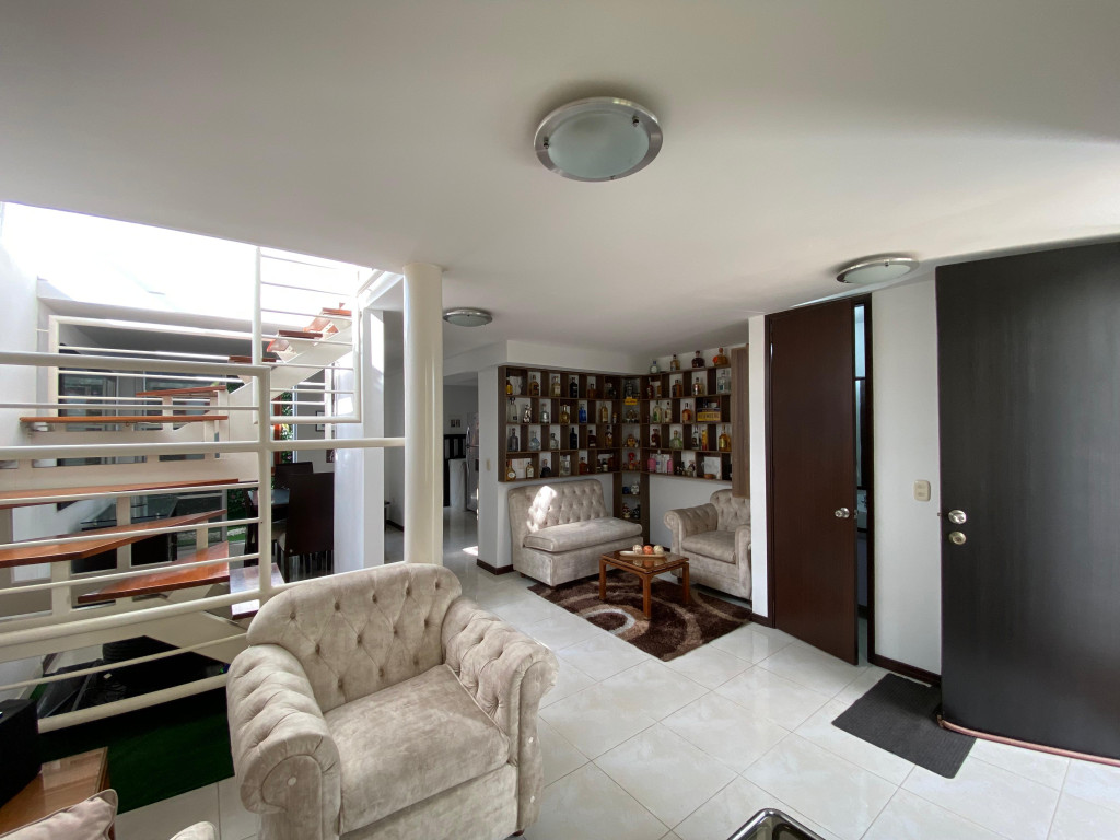 Casa En Venta - Valle Del Lili, Cali