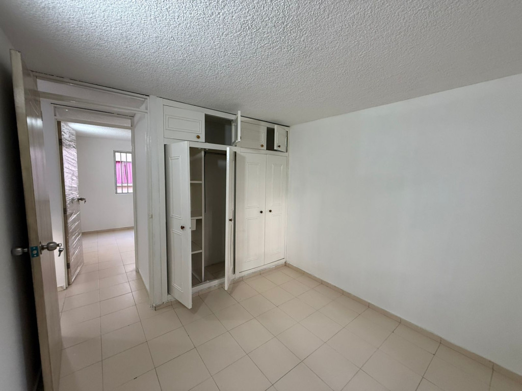 Apartamento En Venta - Cañaverales, Cali