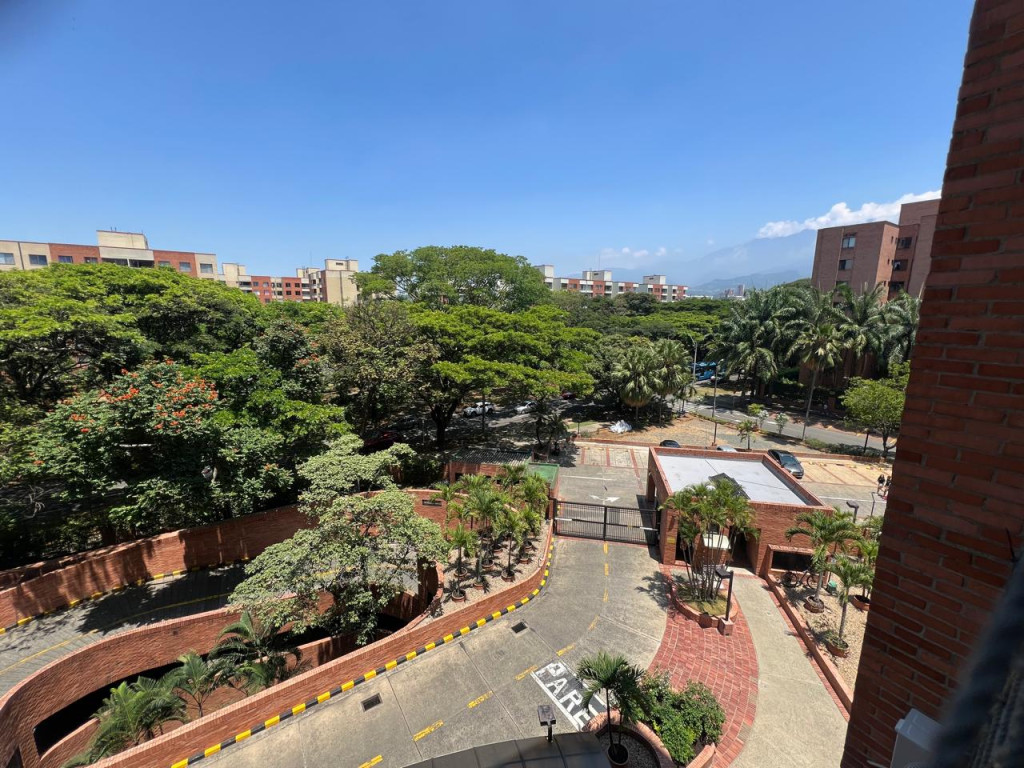 Apartamento En Venta - El Ingenio Ii, Cali