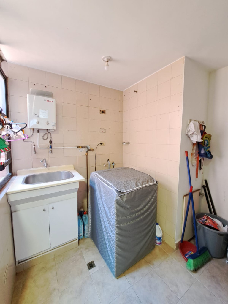 Apartamento En Venta - Los Cambulos, Cali