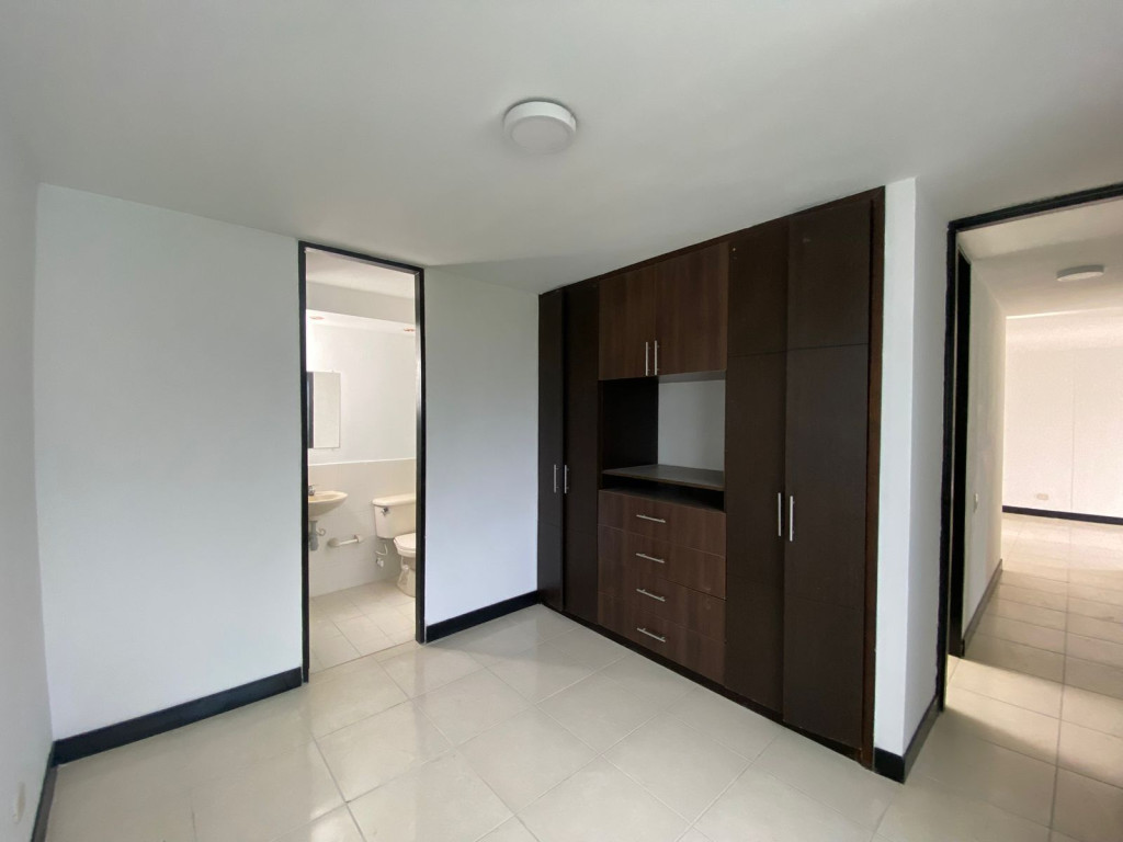 Apartamento En Venta - Caney, Cali