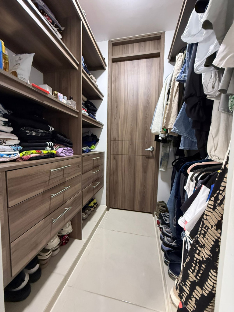 Apartamento En Venta - La Hacienda, Cali