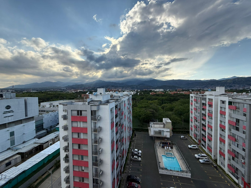 Apartamento En Venta - La Hacienda, Cali