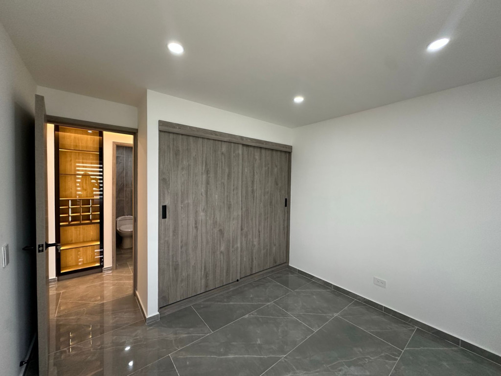 Apartamento En Venta - La Hacienda, Cali