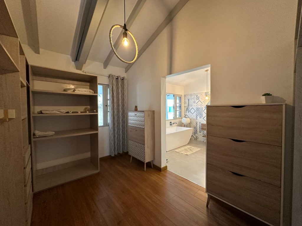 Casa En Venta - Ciudad Jardín, Cali