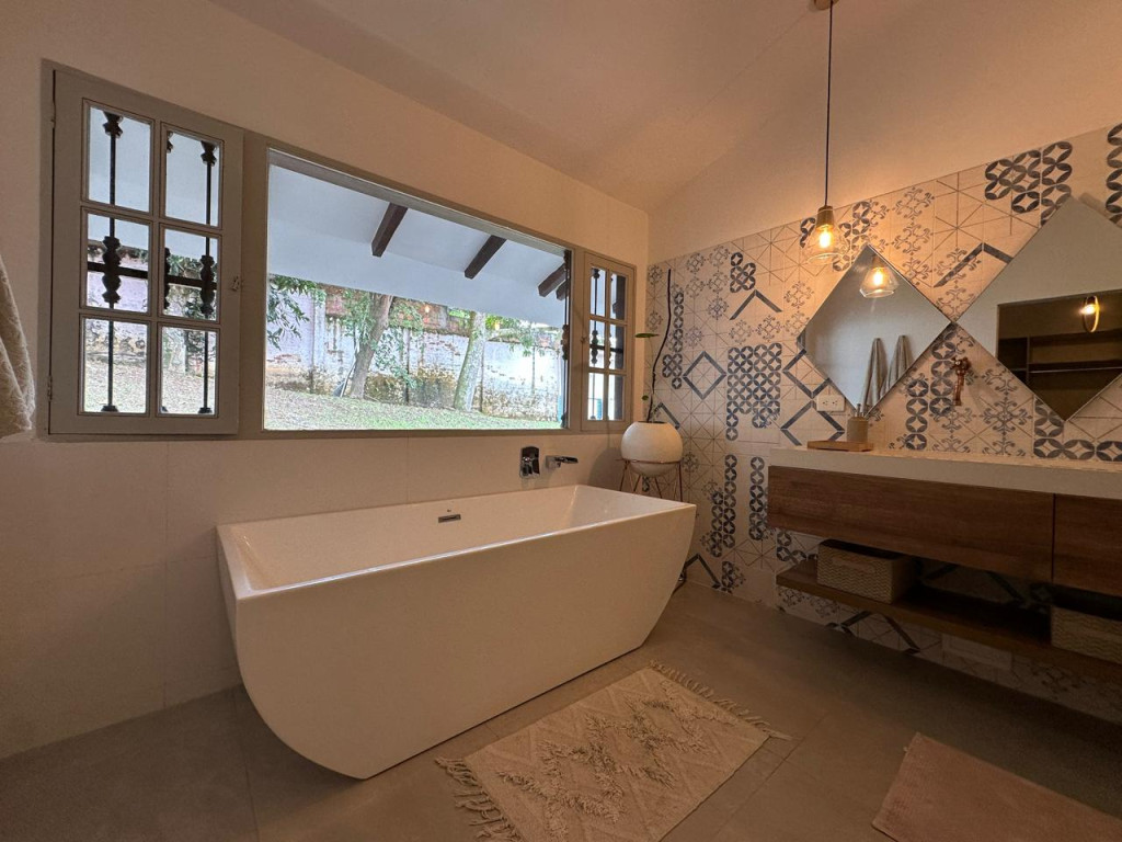 Casa En Venta - Ciudad Jardín, Cali