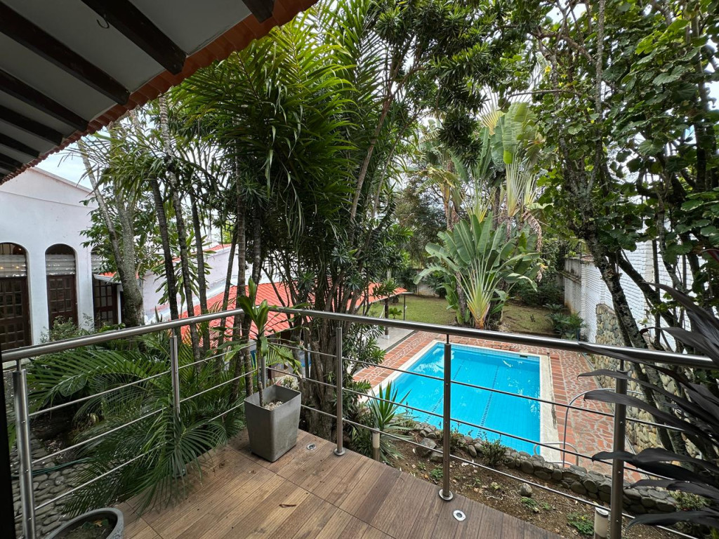 Casa En Venta - Ciudad Jardín, Cali