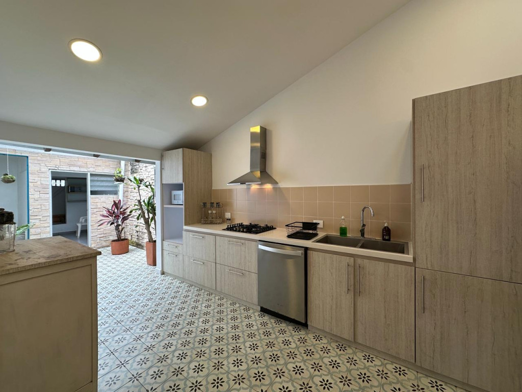 Casa En Venta - Ciudad Jardín, Cali