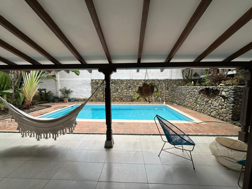 Casa En Venta - Ciudad Jardín, Cali