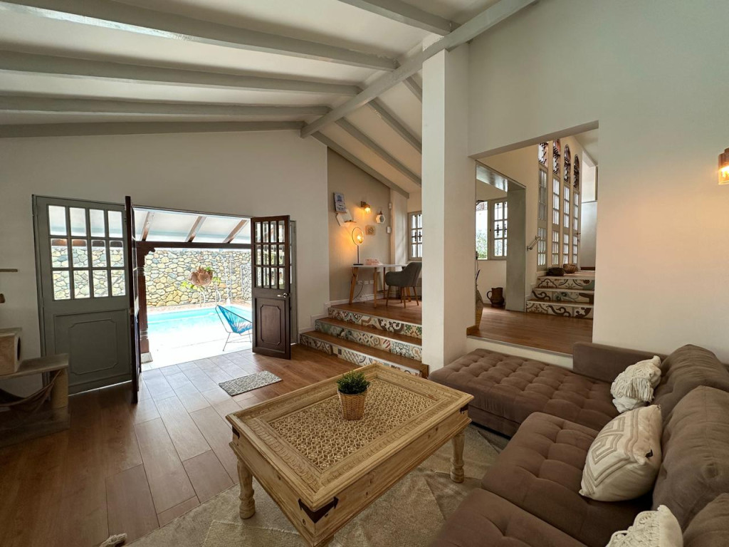 Casa En Venta - Ciudad Jardín, Cali