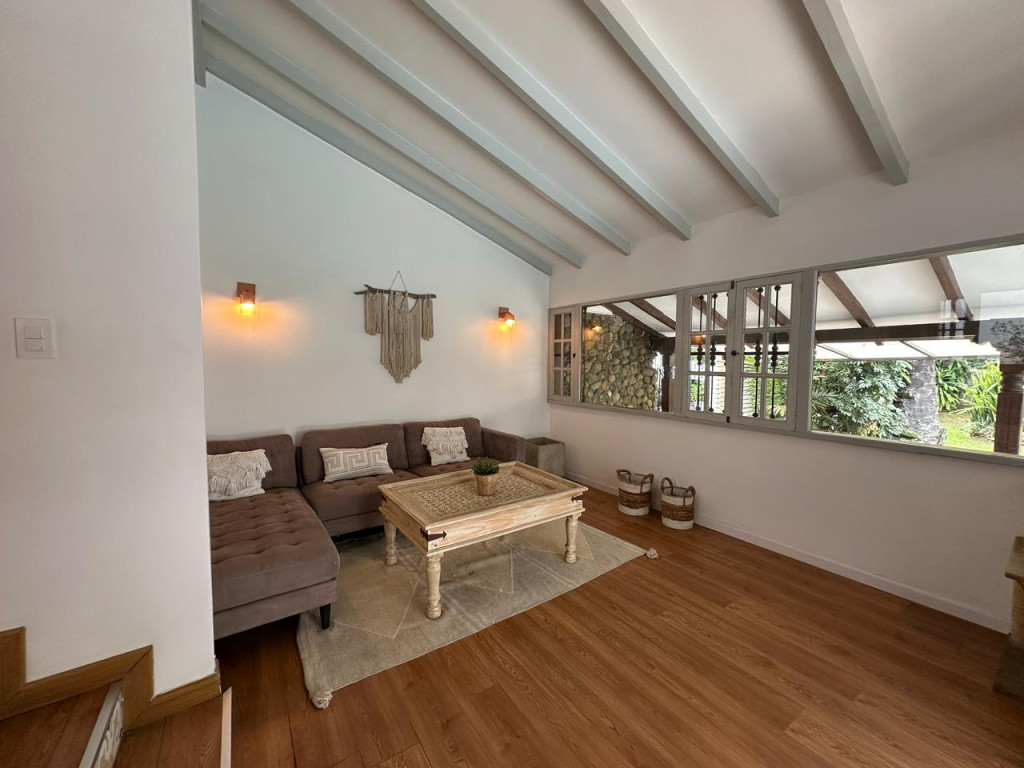 Casa En Venta - Ciudad Jardín, Cali