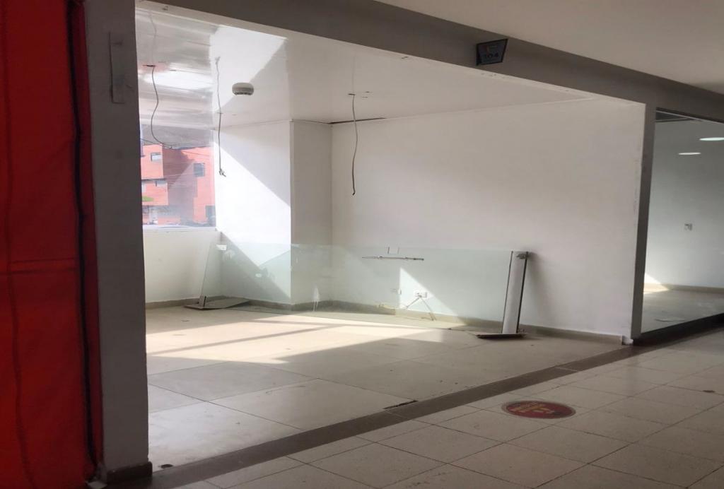 Local EN VENTA EN San Fasón, código: 1041090 - 6