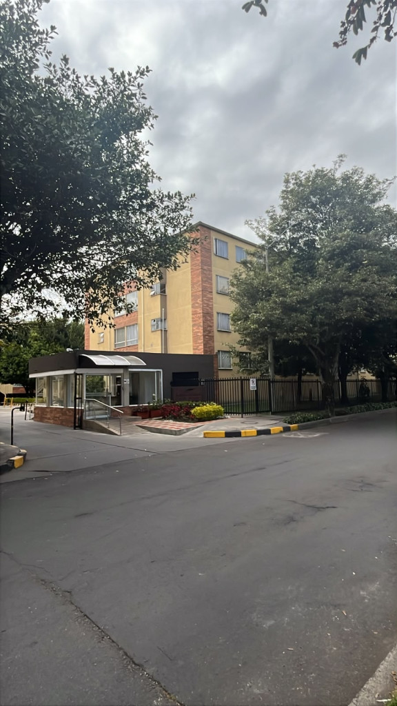 APARTAMENTO Carrera 16C # 164 - 50 Apto. 401 Int. 8, El Toberín, Bogotá en El Toberin