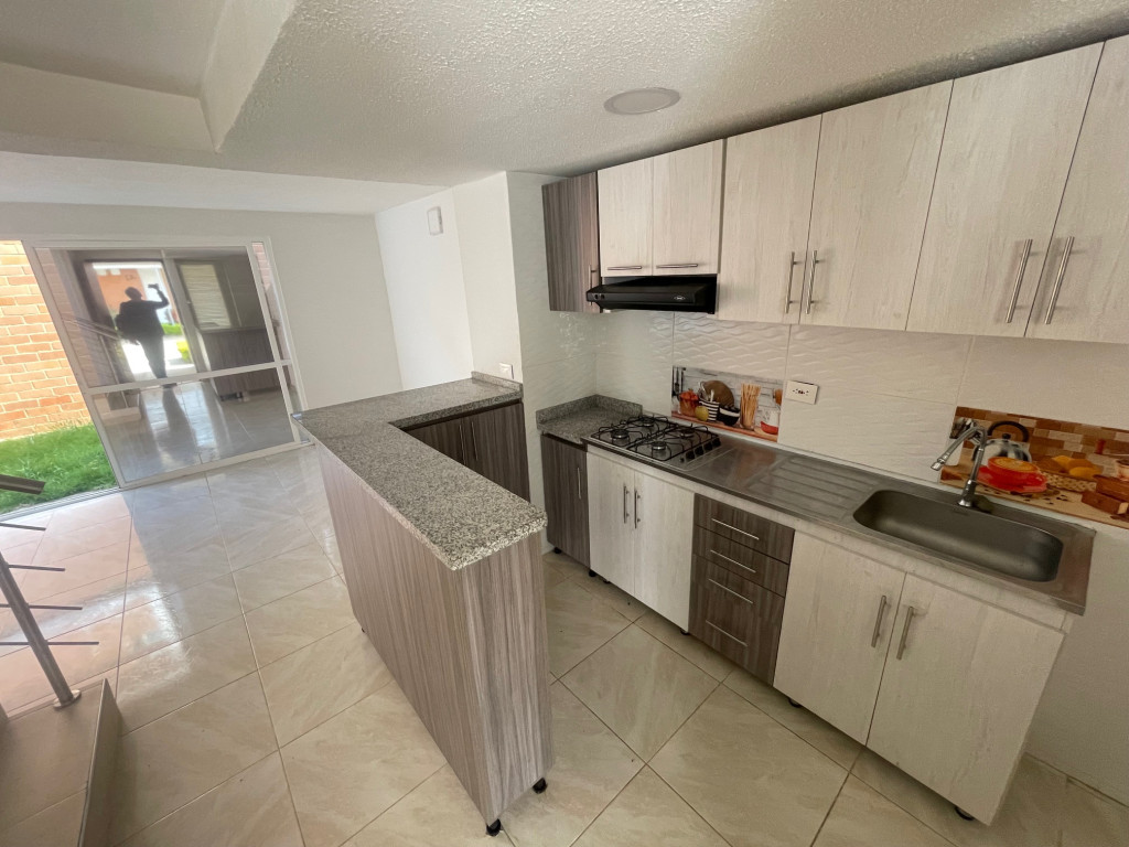 Casa EN ARRIENDO EN Ciudad Pacífica, código: 10295663 - 0