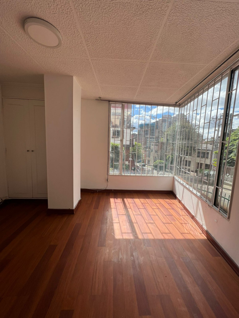 Apartamento EN ARRIENDO EN La Macarena, código: 10303187 - 1