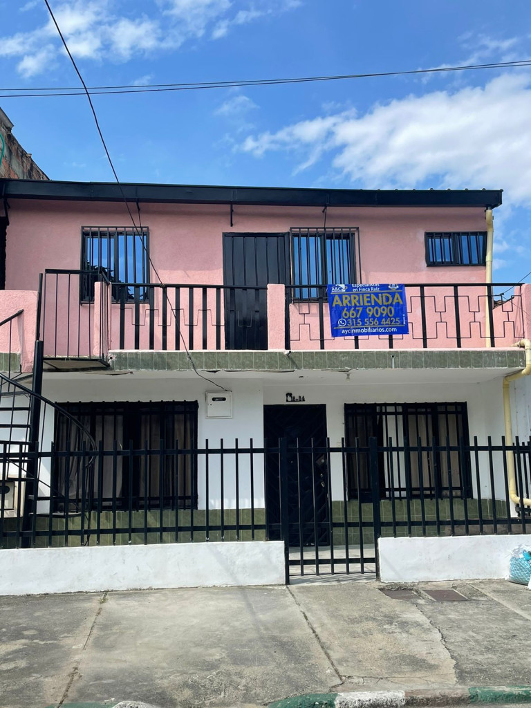 CASA Carrera 45 #18 84, Piso 2, San Judas, Cali