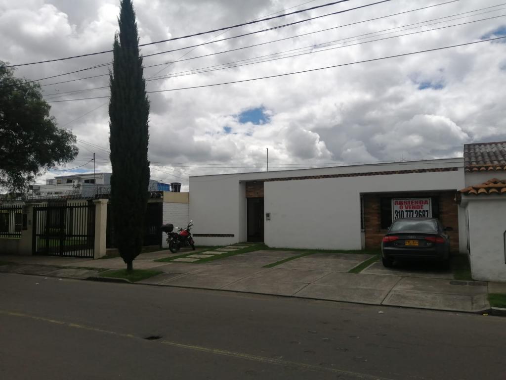 Casa en Arriendo por Rentabien S.A.S ubicado en Bogotá. El código del inmueble es: 7251227 Imágen 3