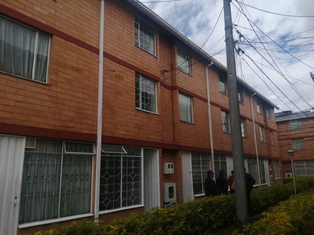 Casa EN ARRIENDO EN Villas De Granada, código: 104740 - 1