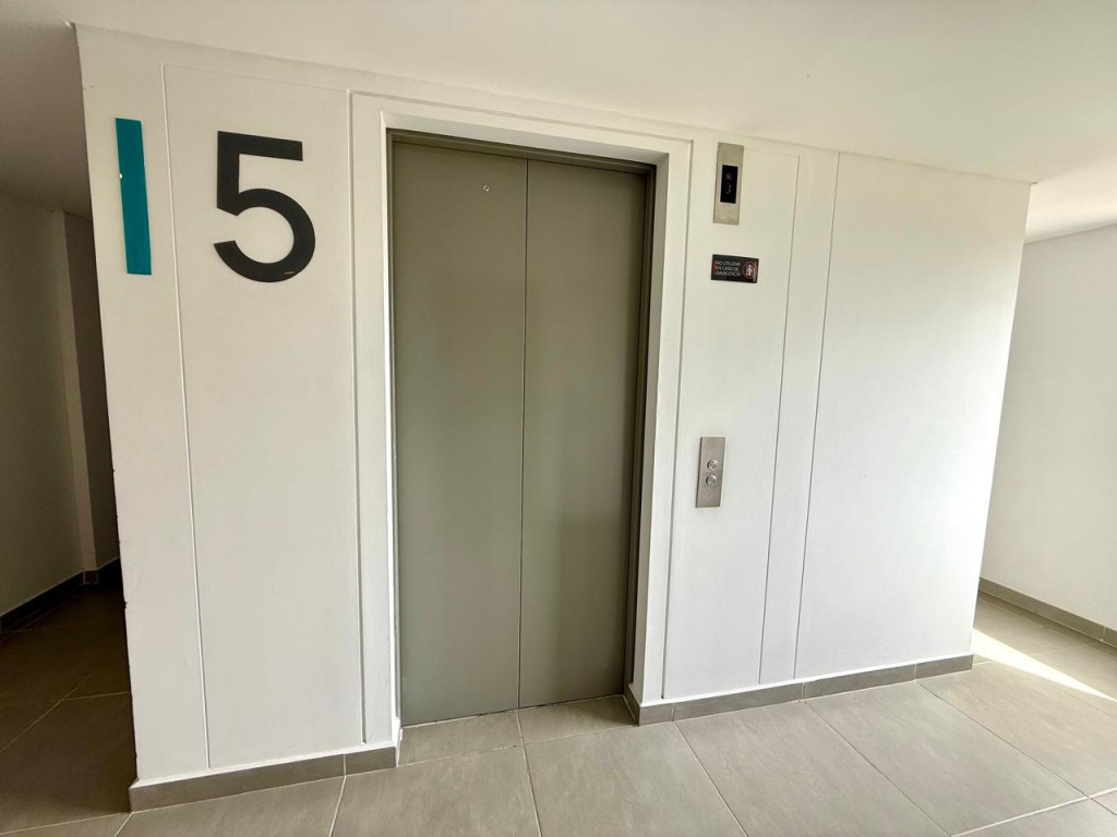 Apartaestudio En Arriendo - Mazurén, Bogotá