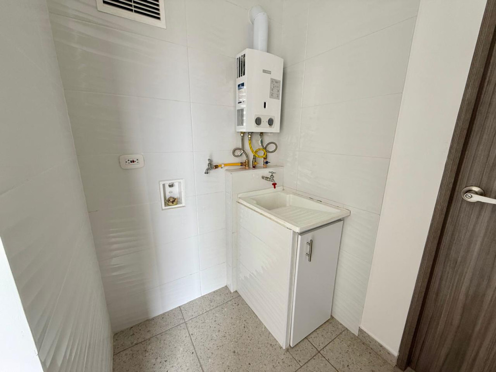 Apartaestudio En Arriendo - Mazurén, Bogotá