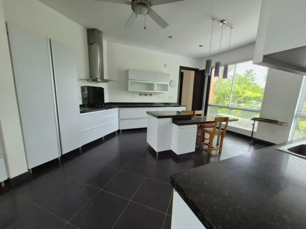 Casa En Venta - El Edén, Armenia