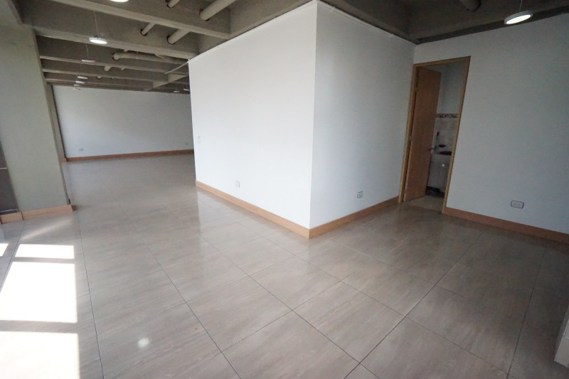 Oficina En Arriendo - Puente Largo, Bogotá