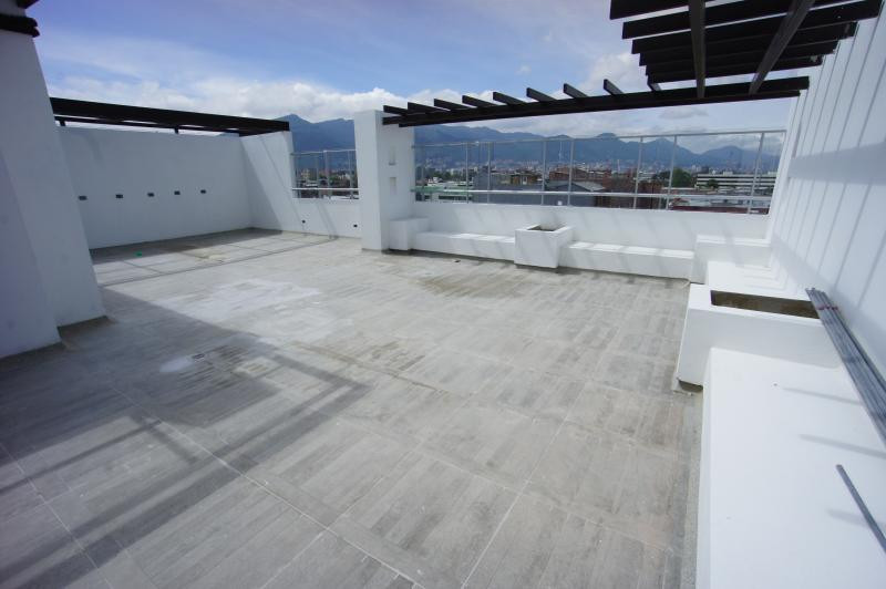 Oficina En Arriendo - Puente Largo, Bogotá