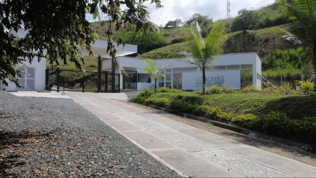 Lote EN VENTA EN Sin Barrio, código: 106346 - 0