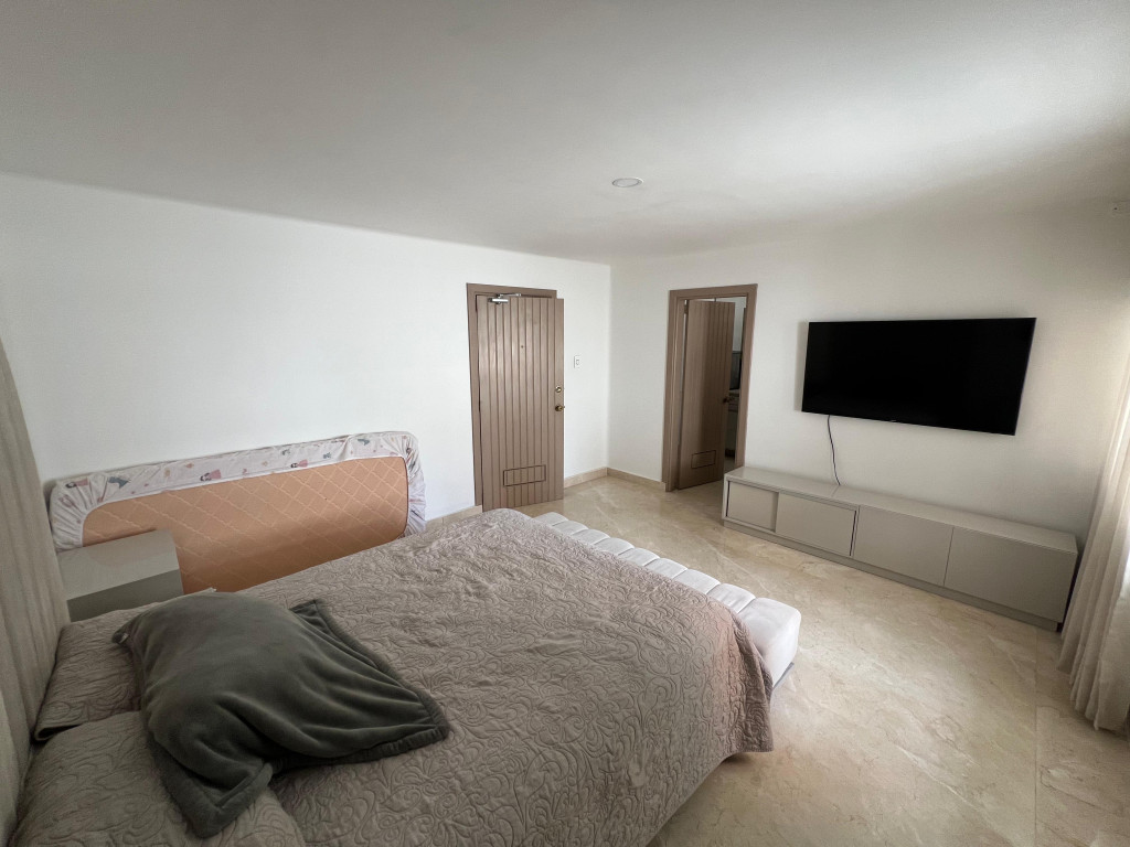 Casa EN VENTA EN El Golf, código: 10280327 - 2