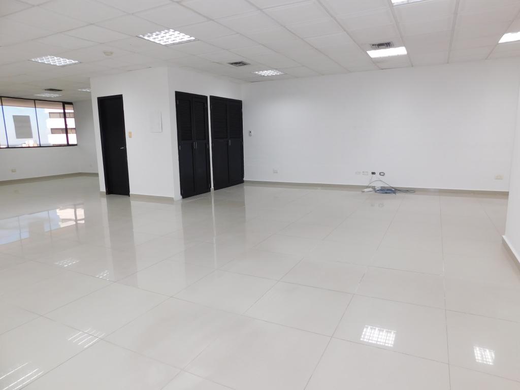 Oficina EN ARRIENDO EN Villa Country, código: 10208232 - 4