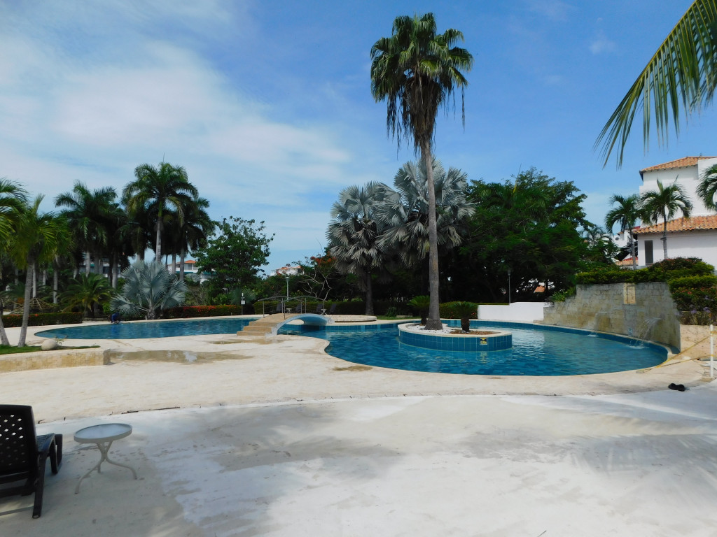APARTAMENTO Km 12 Anillo Vial Torre Almendros 3 Apto 1F Conjunto Residencial Laguna Club, Zona Norte, Cartagena
