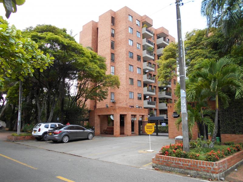 Apartamento En Venta - El Ingenio, Cali