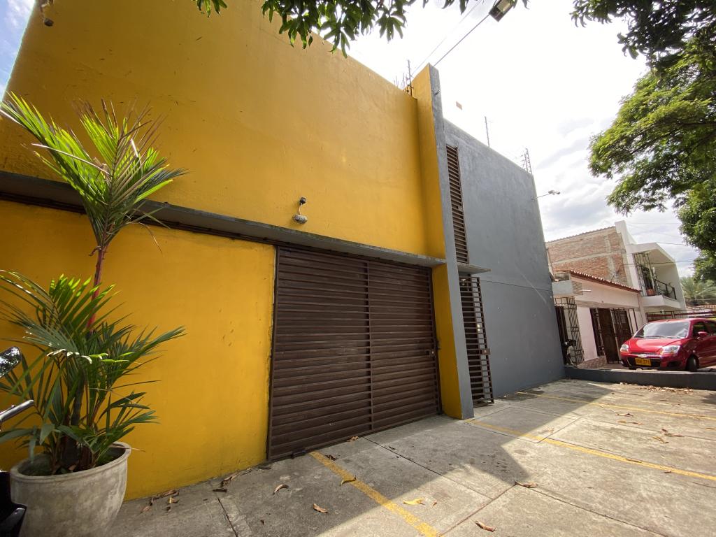 Casa En Venta - Urbanización La Flora, Cali