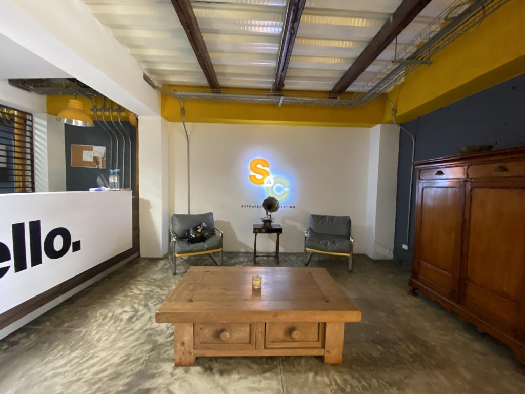 Casa En Venta - Urbanización La Flora, Cali