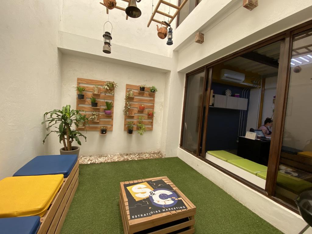 Casa En Venta - Urbanización La Flora, Cali