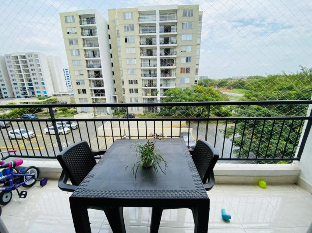Apartamento En Venta - Bochalema, Cali