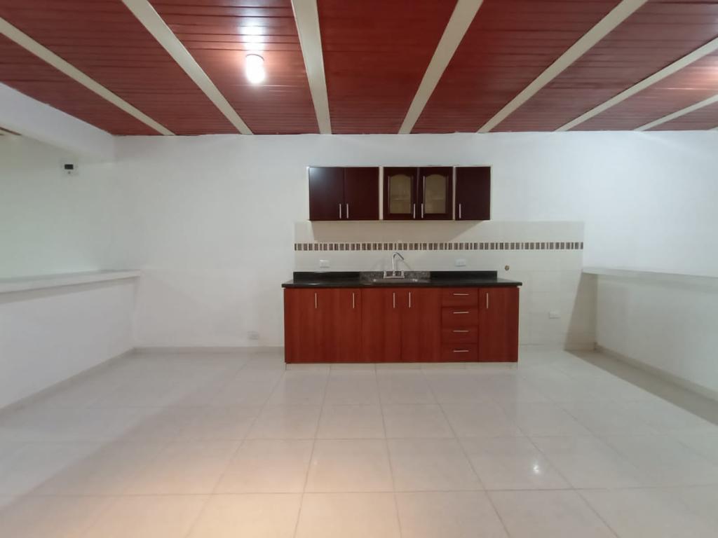 Apartamento En Arriendo - La Base, Cali