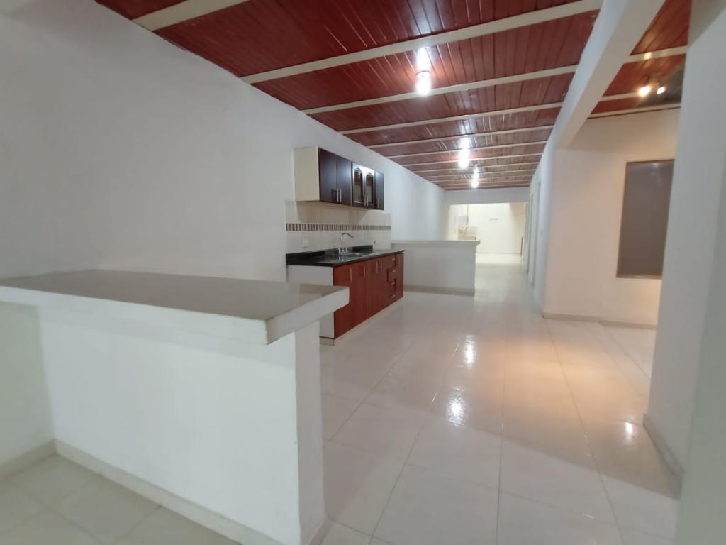 Apartamento En Arriendo - La Base, Cali