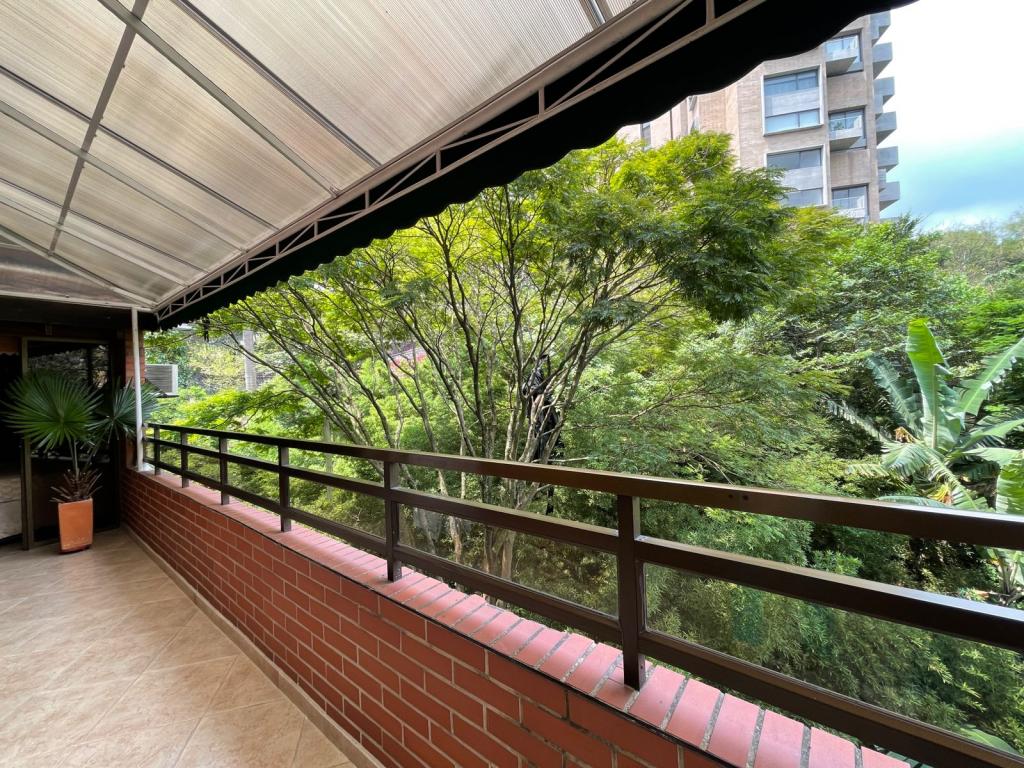 Apartamento En Venta - La Arboleda, Cali
