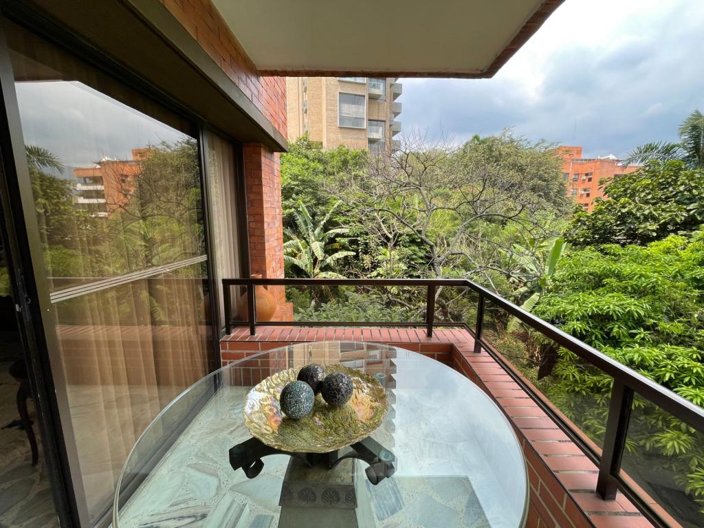 Apartamento En Venta - La Arboleda, Cali