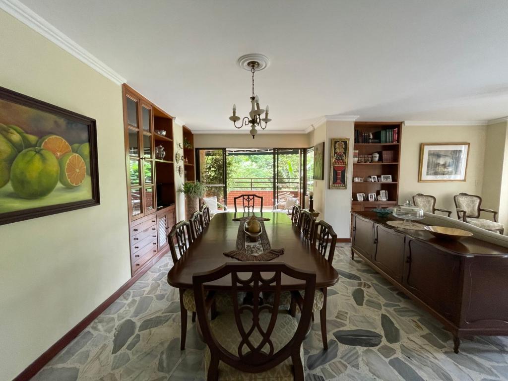 Apartamento En Venta - La Arboleda, Cali