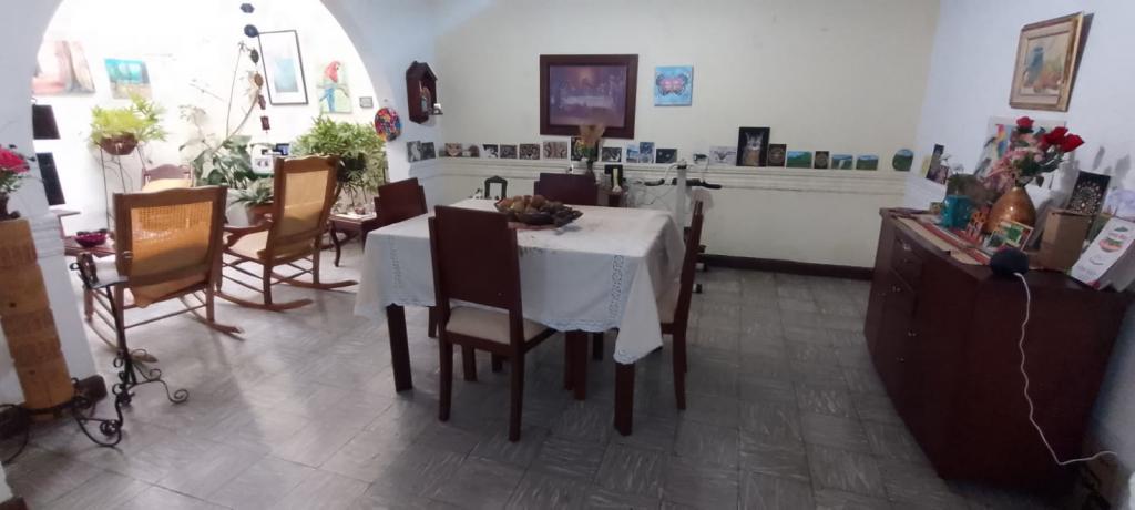 Casa En Venta - El Cedro, Cali